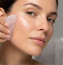 Le massage Kobido : le secret ancestral japonais pour une peau liftée et éclatante, optimisé avec le Gua Sha